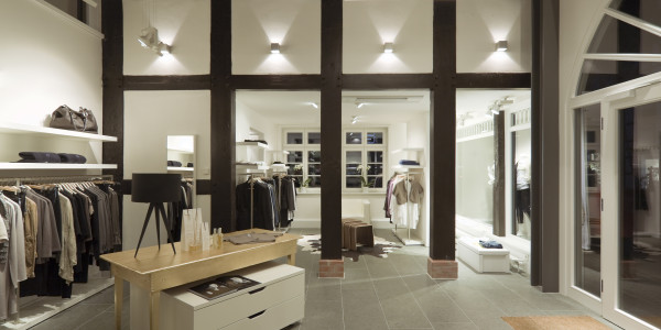 Reformas Integrales de Tiendas y Locales  Comerciales en Rivas - Vaciamadrid · Diseño y Planificación de Espacios Comerciales